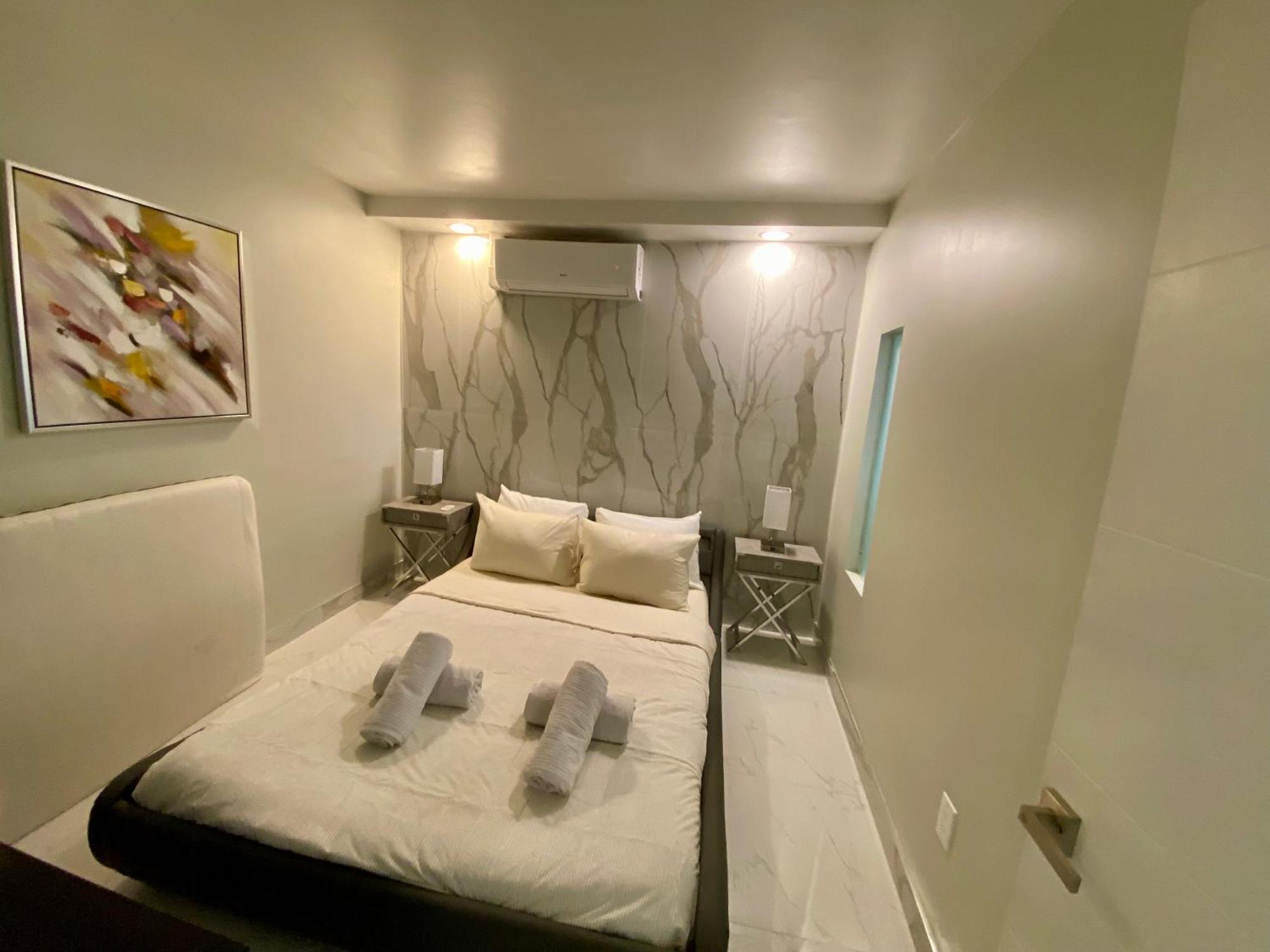 Apartamento Luxurious Remodeled Direct Waterfront With Miami Skyline View And Outdoor Terrace Free Parking 5min Drive To Miami *
