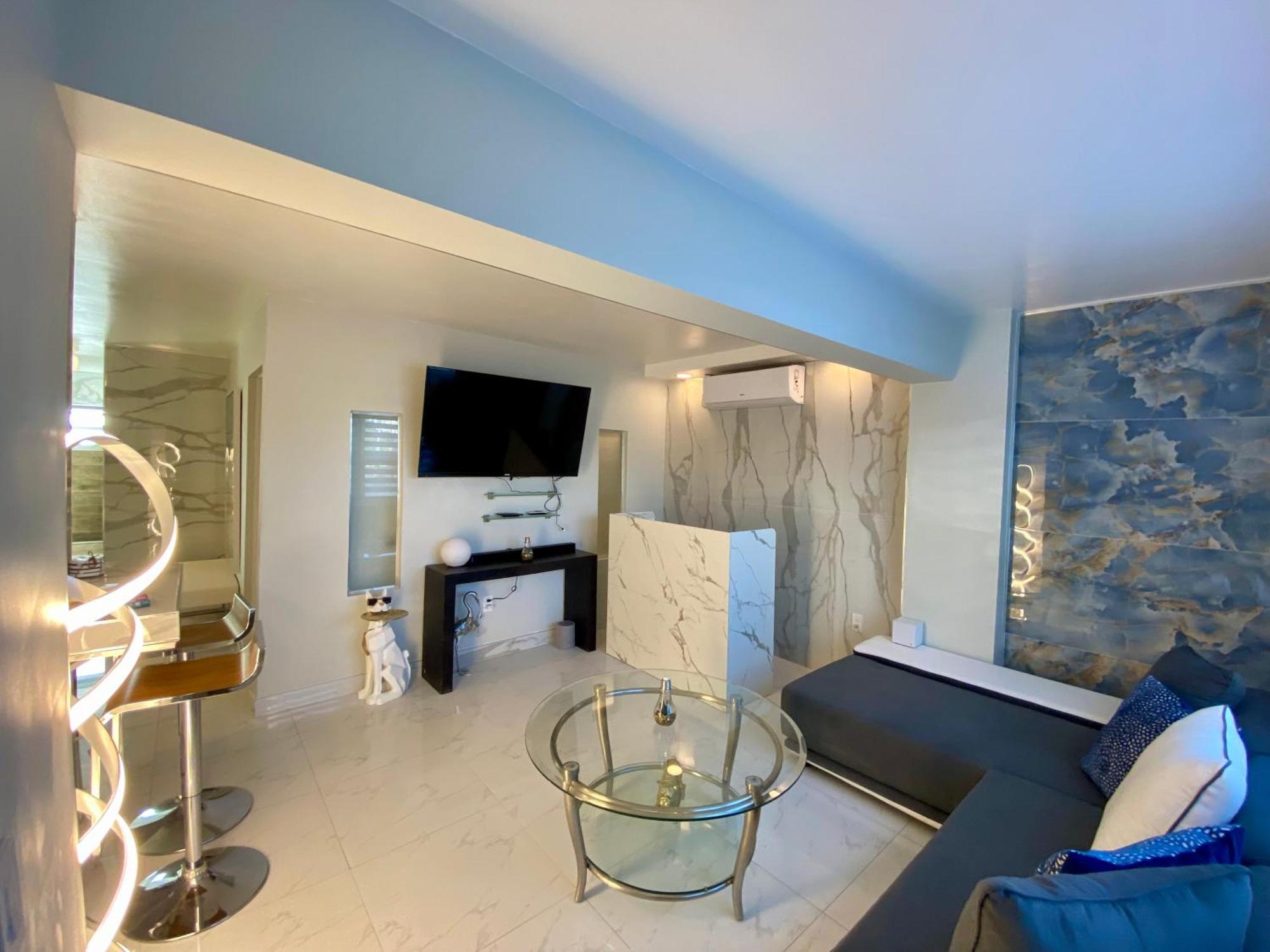 Apartamento Luxurious Remodeled Direct Waterfront With Miami Skyline View And Outdoor Terrace Free Parking 5min Drive To Miami Miami Beach